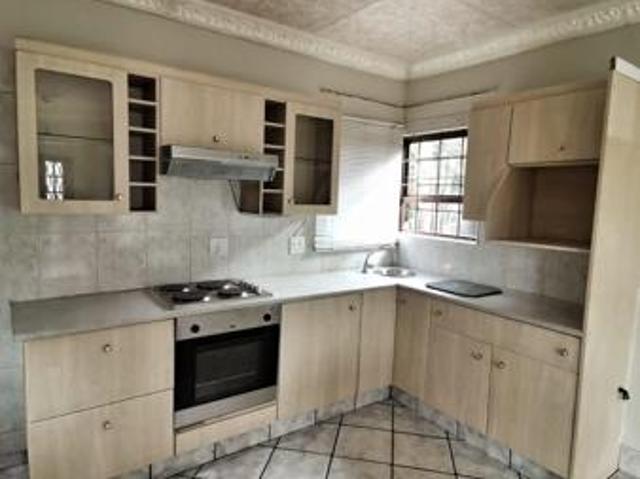 3 Bedroom House in Montana Park