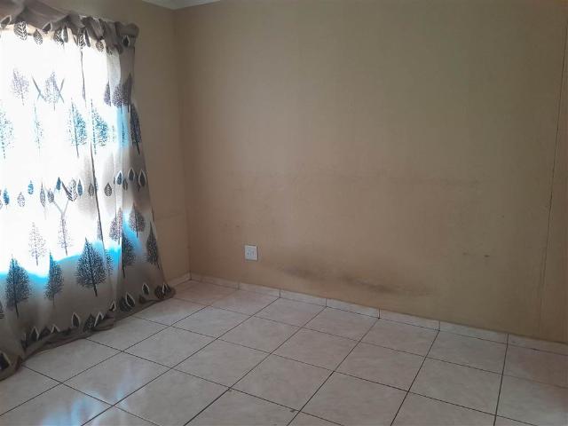3 Bedroom House in Montana Park
