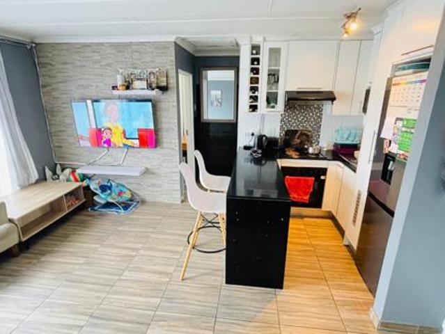 3 Bedroom House in Montclair
