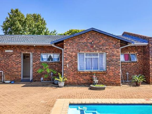 3 Bedroom House in Mooinooi