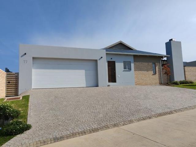 3 Bedroom House in Mooikloof Country Estate