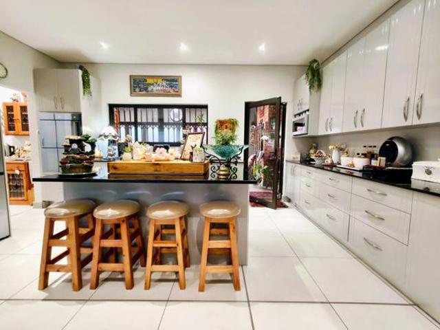 3 Bedroom House in Mooivallei Park