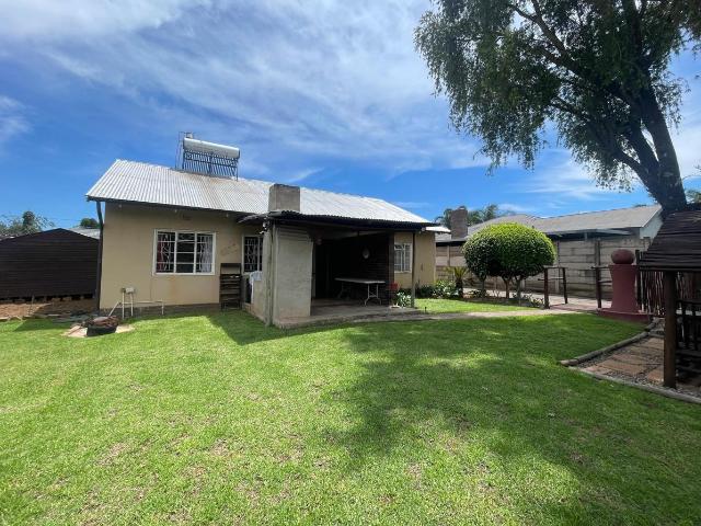 3 Bedroom House in Moregloed