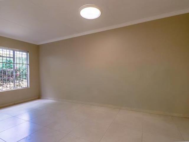 3 Bedroom House in Moreleta Park
