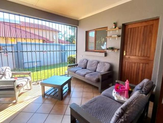 3 Bedroom House in Moreleta Park