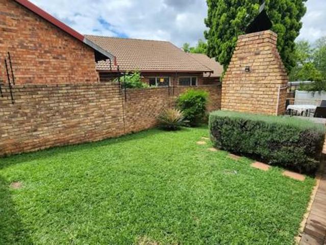 3 Bedroom House in Moreleta Park