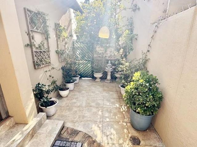 3 Bedroom House in Morningside