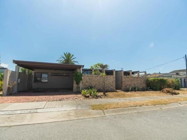 3 Bedroom House in Morningside