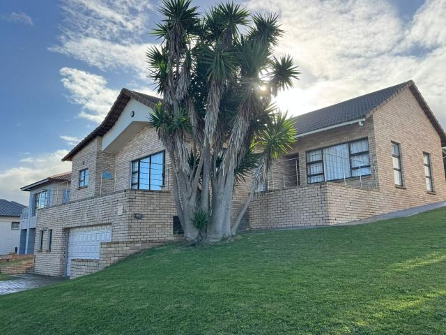 3 Bedroom House in Mossel Bay Golf Estate