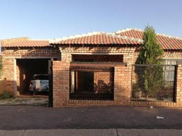 3 bedroom house in mabopane