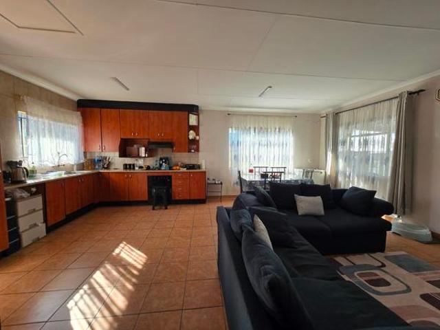 3 Bedroom House in Mackenzie Park