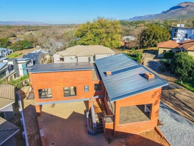 3 Bedroom House in Magalies Golf Estate