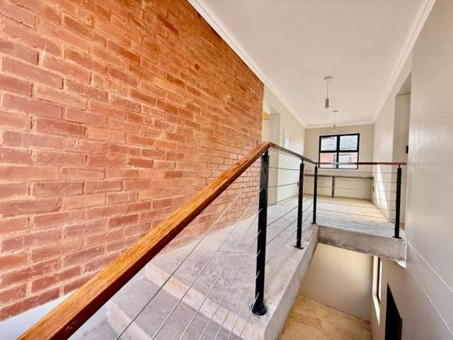 3 Bedroom House in Magalies Golf Estate