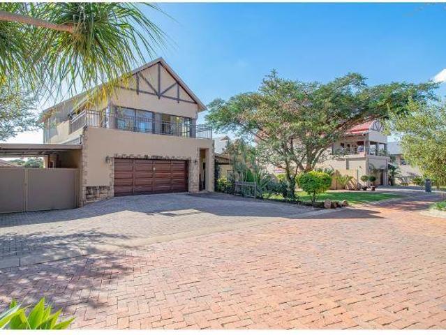 3 Bedroom House in Magalieskruin