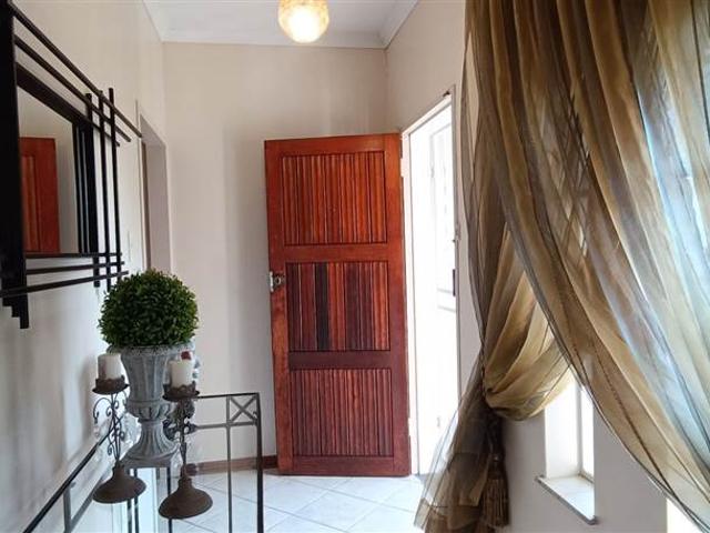 3 Bedroom House in Magalieskruin