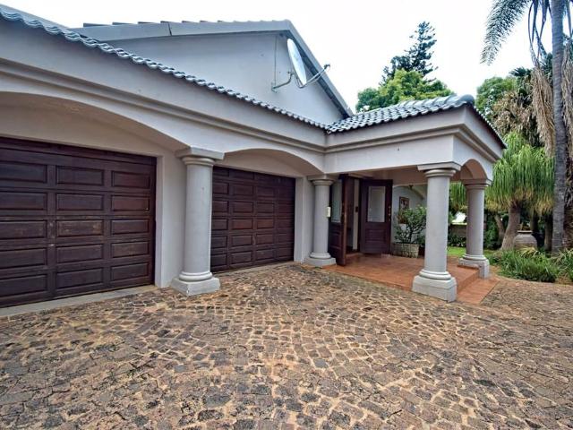 3 Bedroom House in Magalieskruin