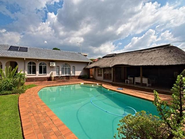 3 Bedroom House in Magalieskruin