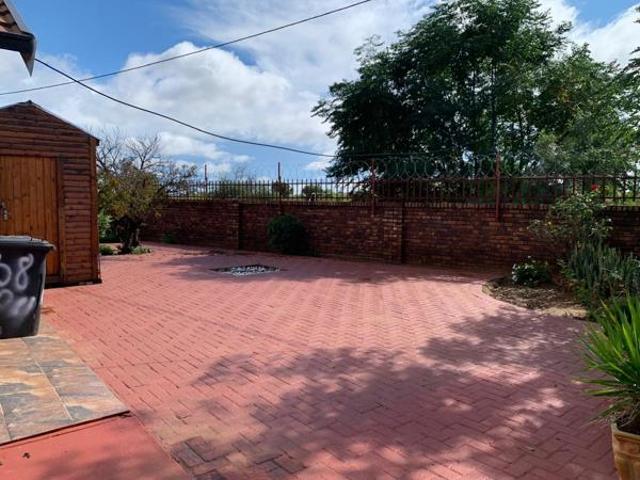 3 Bedroom House in Mahikeng Central