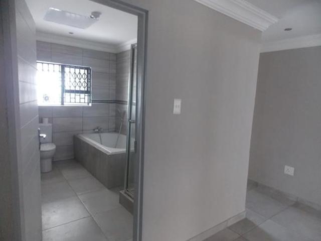 3 Bedroom House in Mahlasedi Park