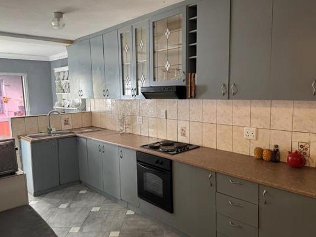 3 Bedroom House in Malibu Village