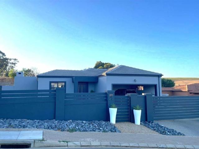 3 Bedroom House in Malmesbury