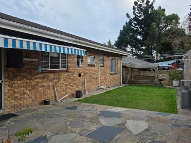3 Bedroom House in Malvern