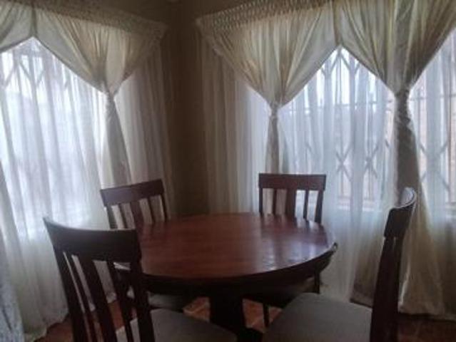 3 Bedroom House in Mandela View