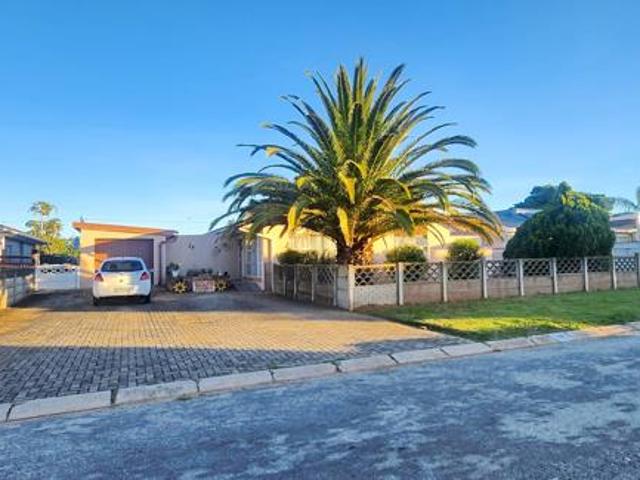3 Bedroom House in Manor Heights