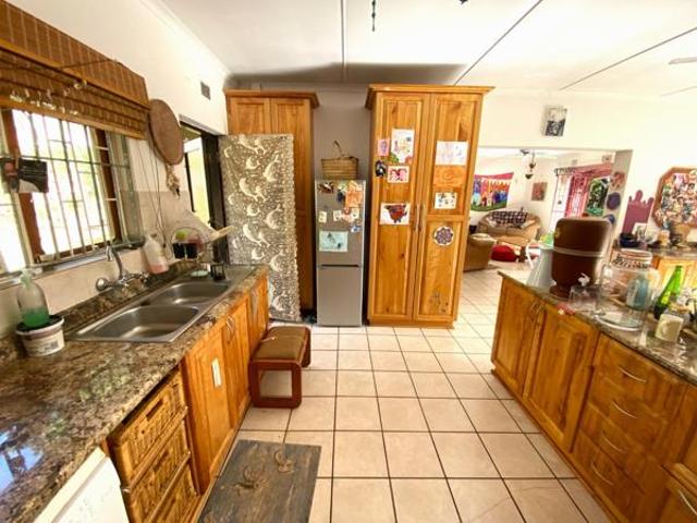 3 Bedroom House in Marina Beach