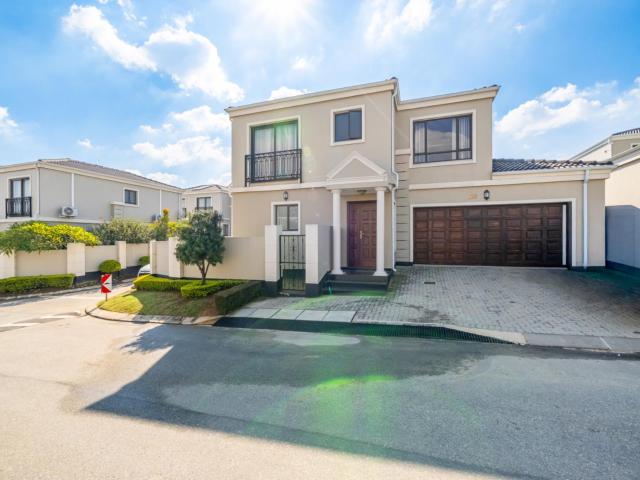 3 Bedroom House in Maroeladal