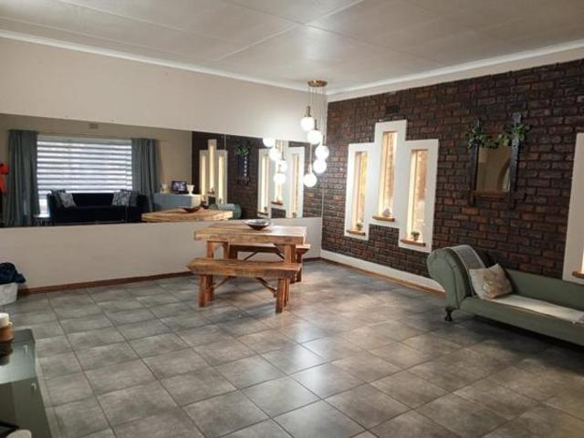 3 Bedroom House in Meyerton Central