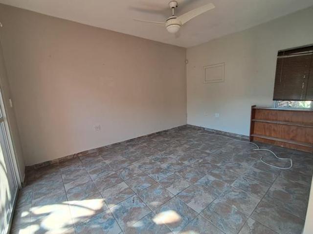 3 Bedroom House in Meer En See