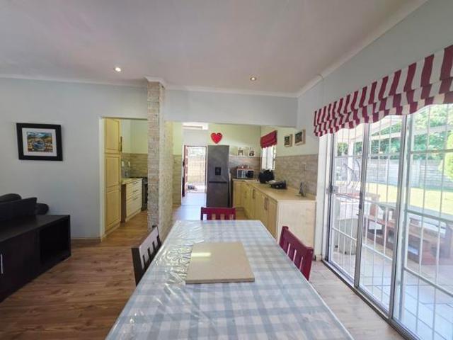 3 Bedroom House in Meer En See