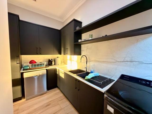 3 Bedroom House in Meerhof