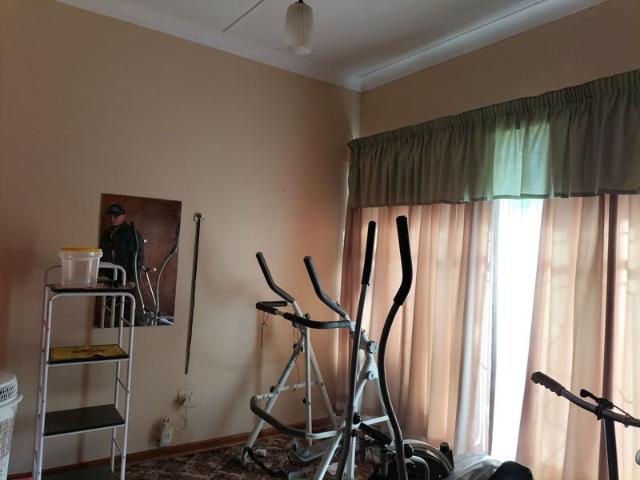 3 Bedroom house in Meiringspark For Sale