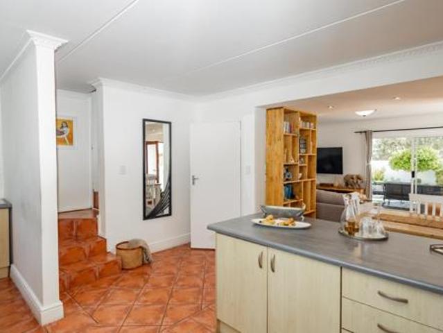 3 Bedroom House in Melkbosstrand