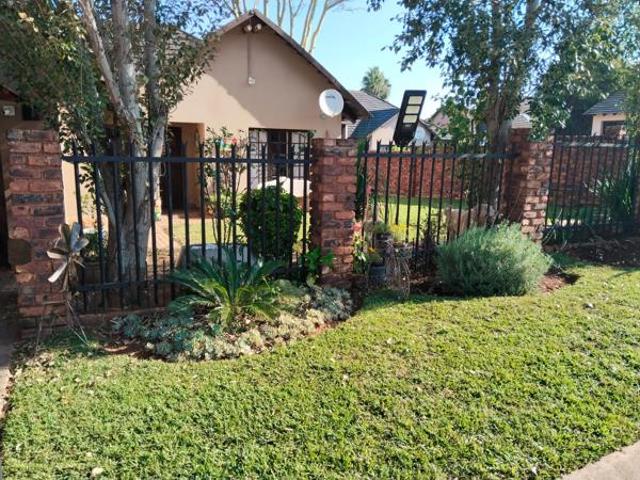3 Bedroom House in Melodie