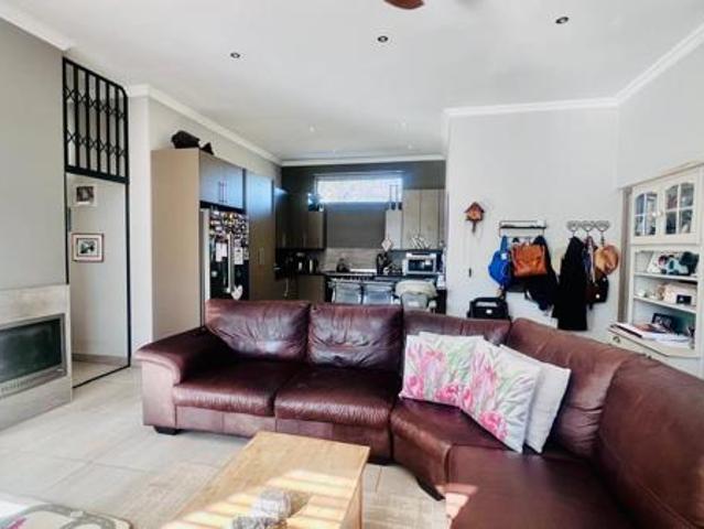 3 Bedroom House in Melodie