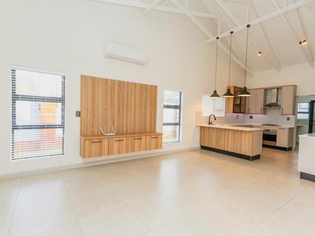 3 Bedroom House in Melodie