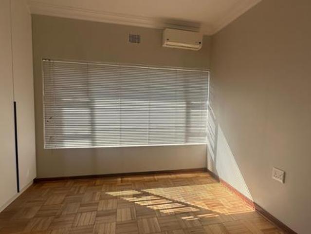 3 Bedroom House in Menlo Park