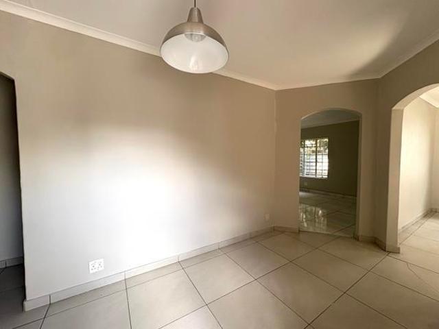 3 Bedroom House in Menlo Park