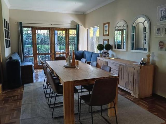 3 Bedroom House in Menlo Park