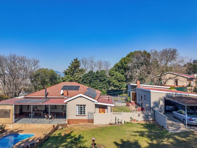 3 Bedroom House in Merrivale Heights