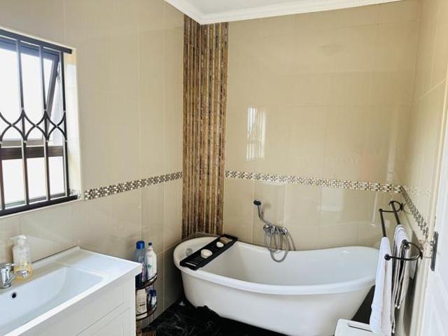 3 Bedroom House in Middelburg South