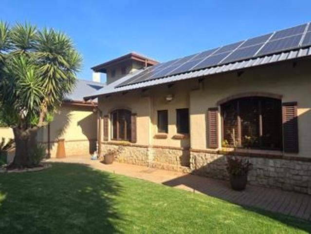 3 Bedroom House in Midfield Estate