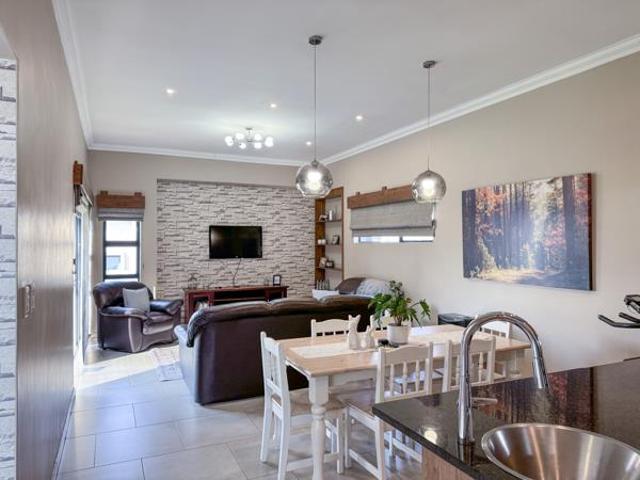3 Bedroom House in Midstream Meadows