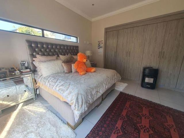 3 Bedroom House in Midstream Estate