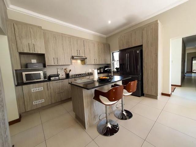 3 Bedroom House in Midstream Estate