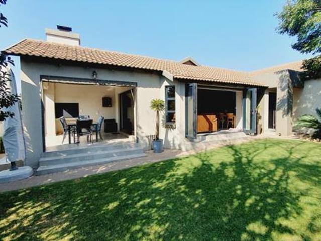 3 Bedroom House in Midstream Estate