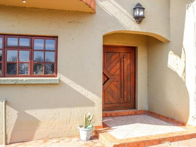 3 Bedroom House in Mineralia